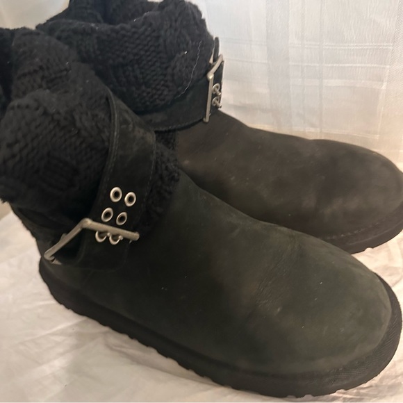 UGG Australia Women's Cambridge Boot - Picture 5 of 10